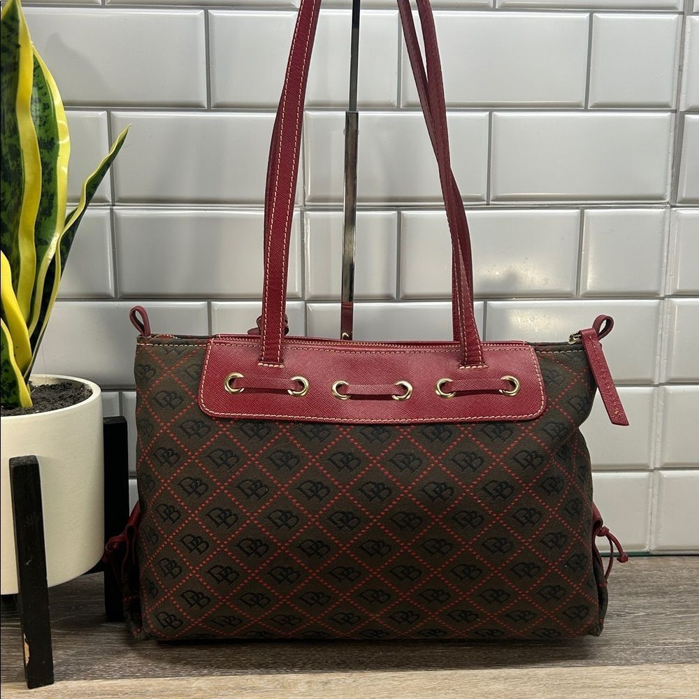 Dooney & Bourke Vintage Burgundy and Black Shoulder Bag - Picture 2 of 16